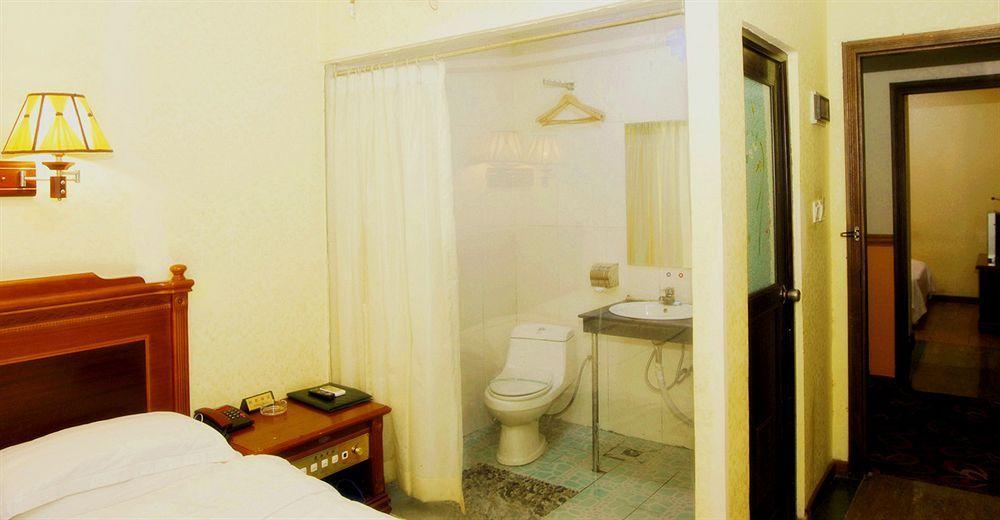 Guangzhou Jingdu Hotel Bagian luar foto